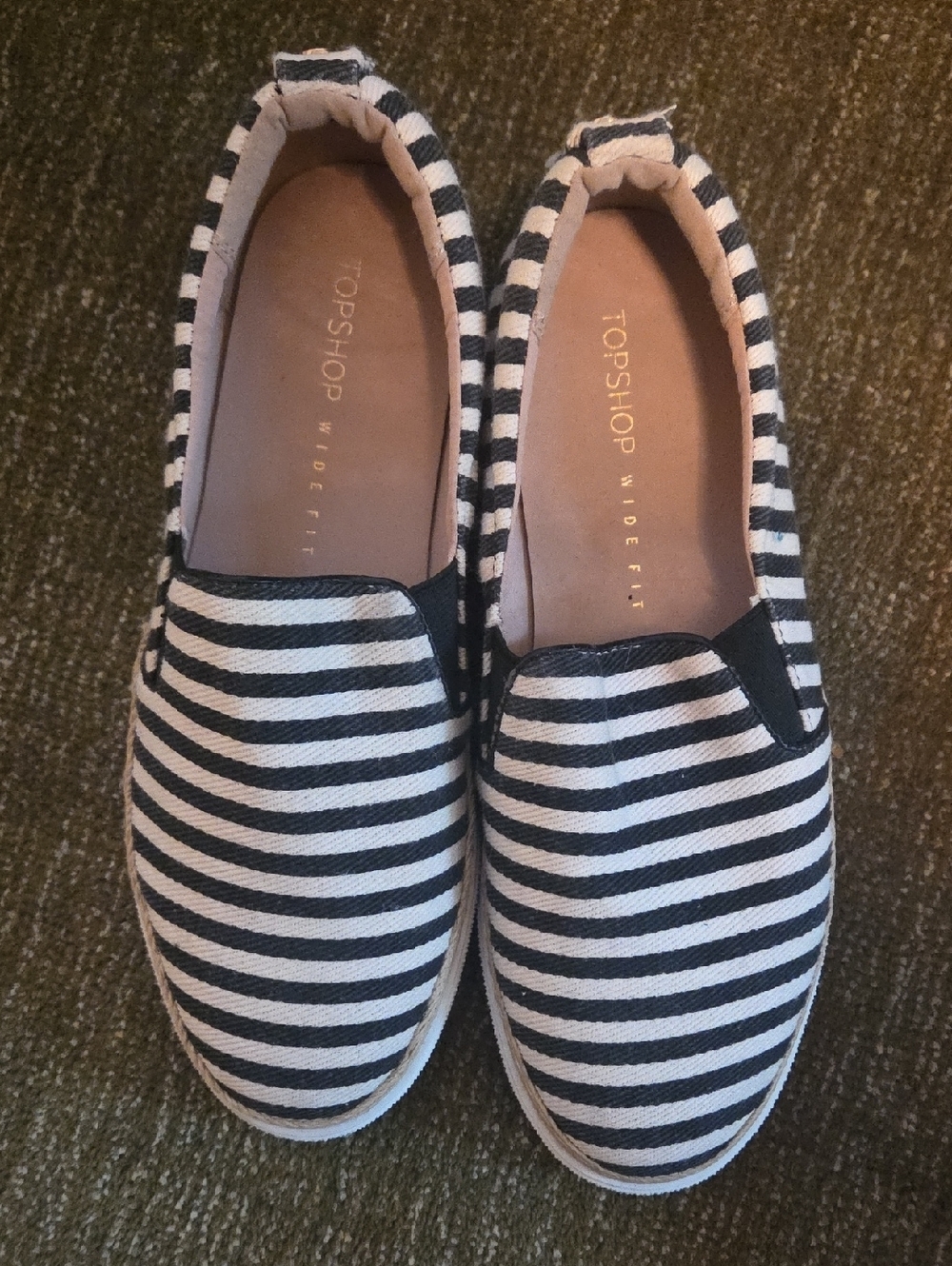 Nwt Topshop Black and White Striped Slip-On Flats